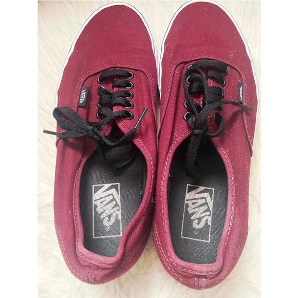 Vans Classic Canvas Shoes Maroon - Picture 2 of 3